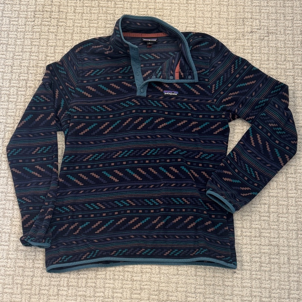 Patagonia Geometric Fleece in Blue and Pink